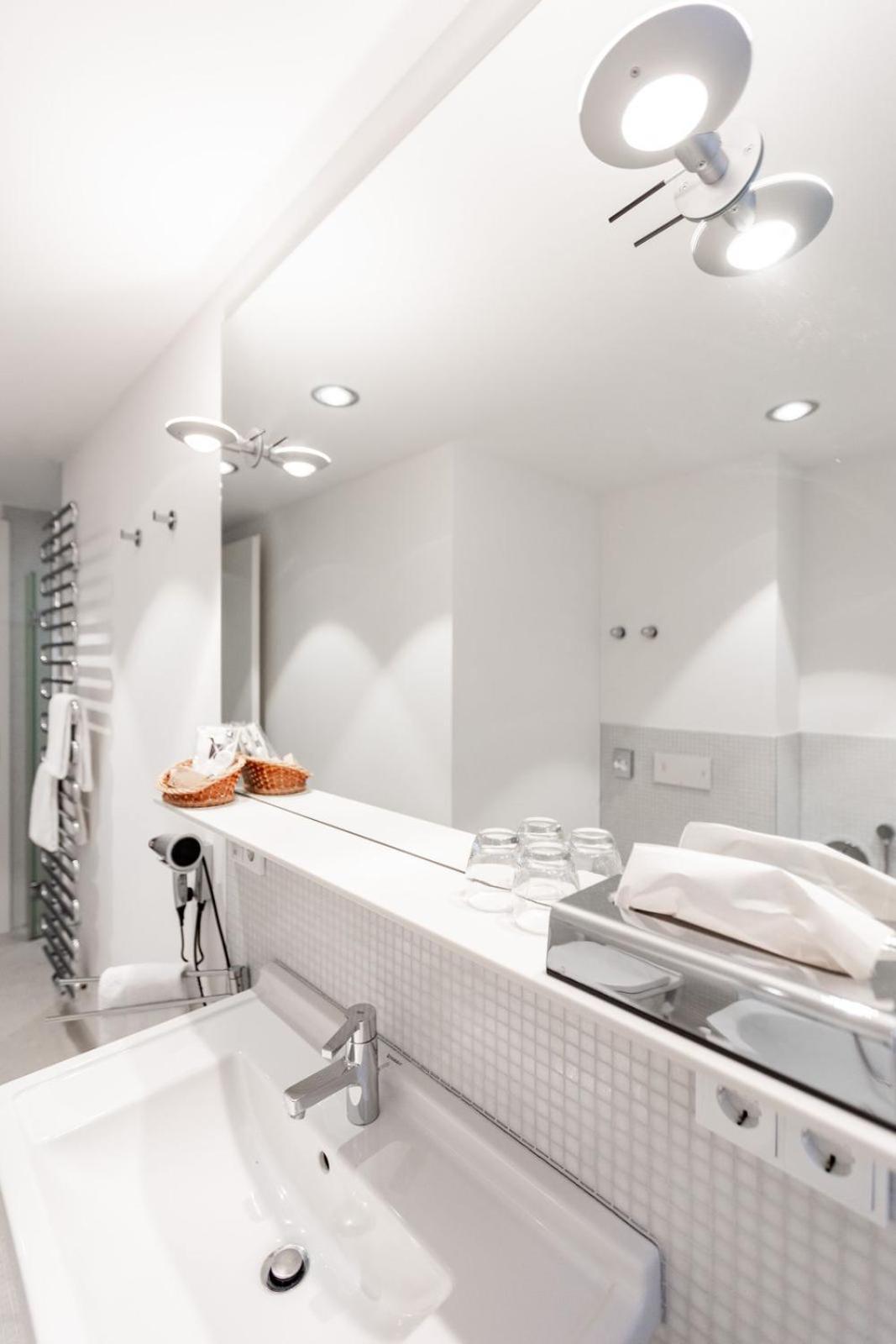 Hotel Stadt Kassel Rinteln Szoba fotó